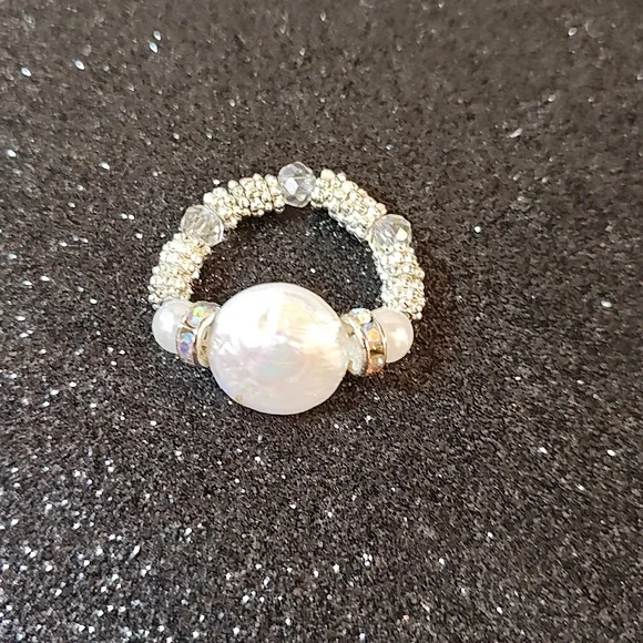 Handmade Baroque Pearl Beaded Stretch Ring - READ BELOW FOR CUSTOM SIZING ๐ - Picture 6 of 6